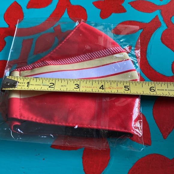 Red and white mask with SF 49ers sign on it - Picture 3 of 4